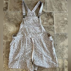 Z Supply, short overalls, size large.